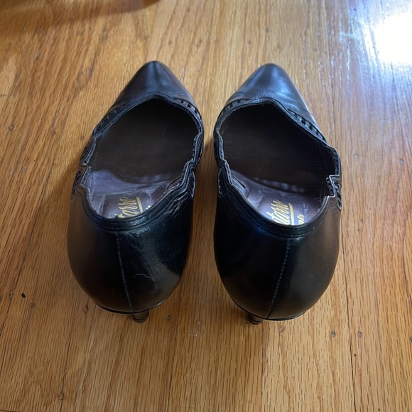 Black Portuguese leather high heels. Size 7 1/2. Made in Portugal by Catarro. - Picture 3 of 3